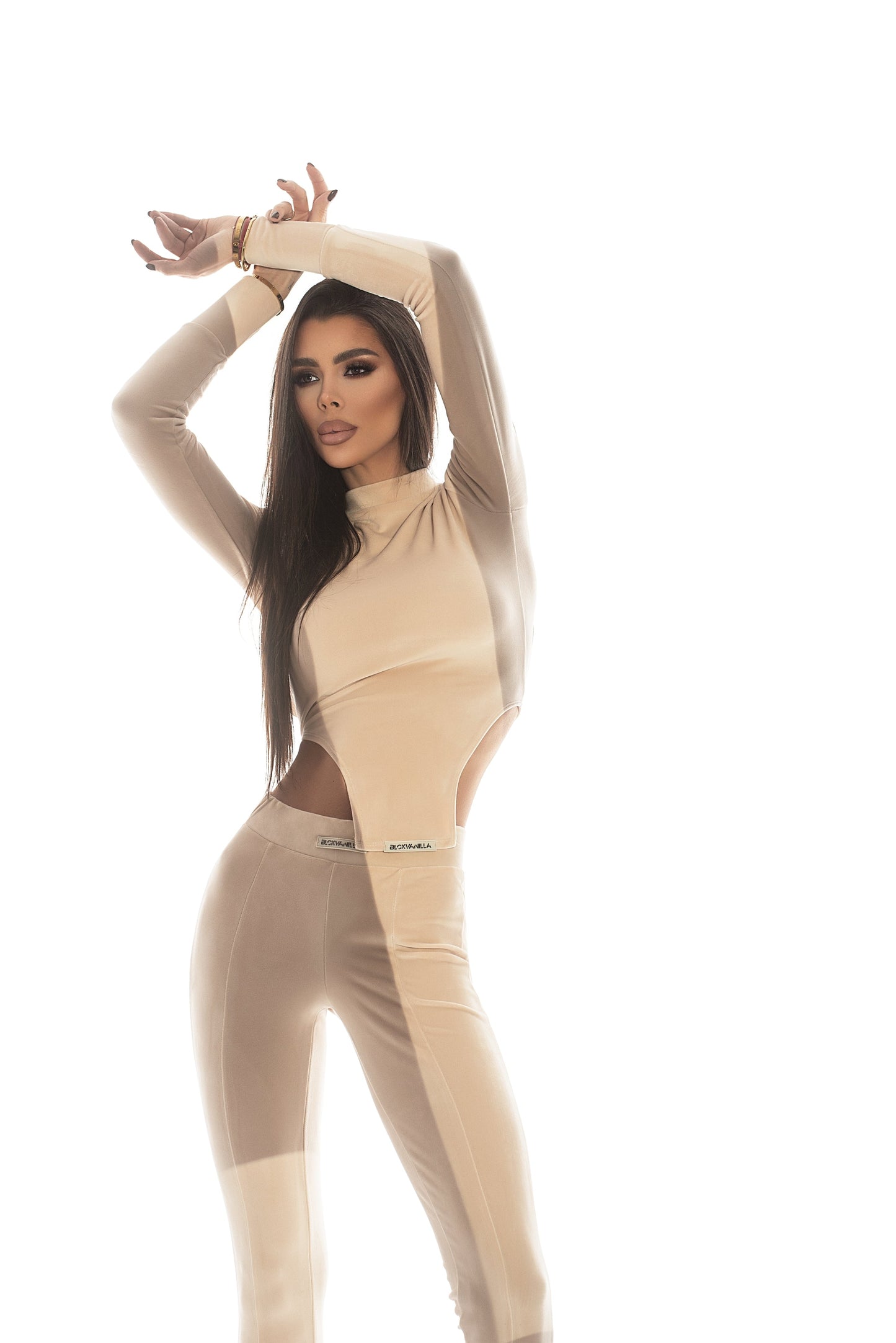 Nude Velvet Топ