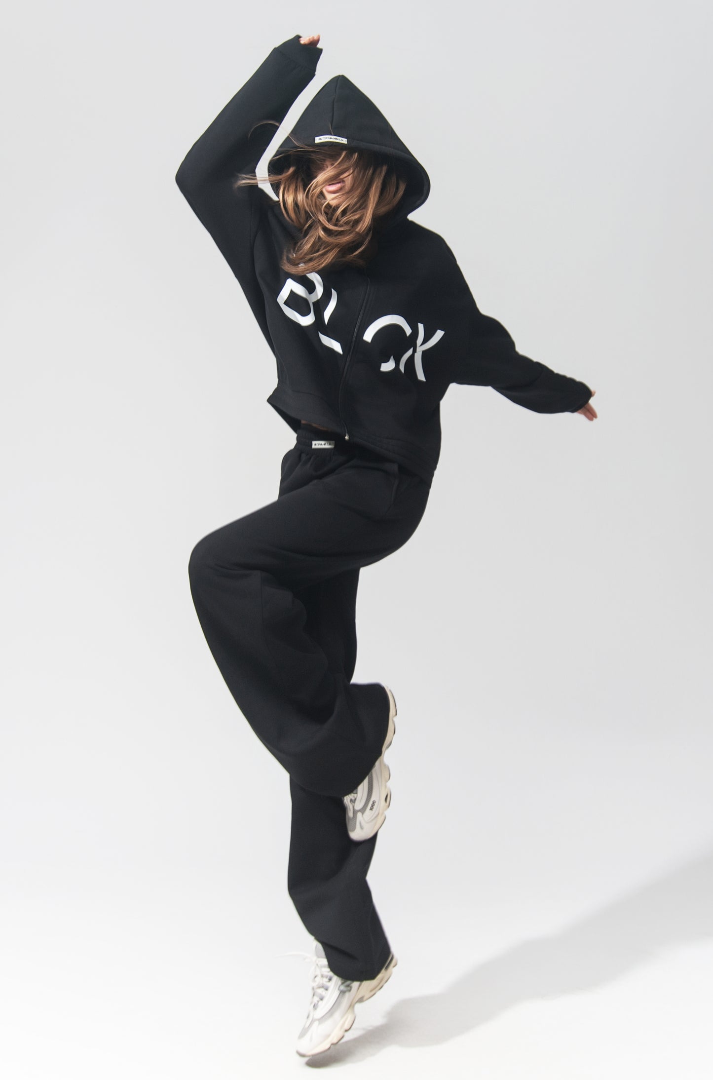 BLCK & WHITE VANILLA